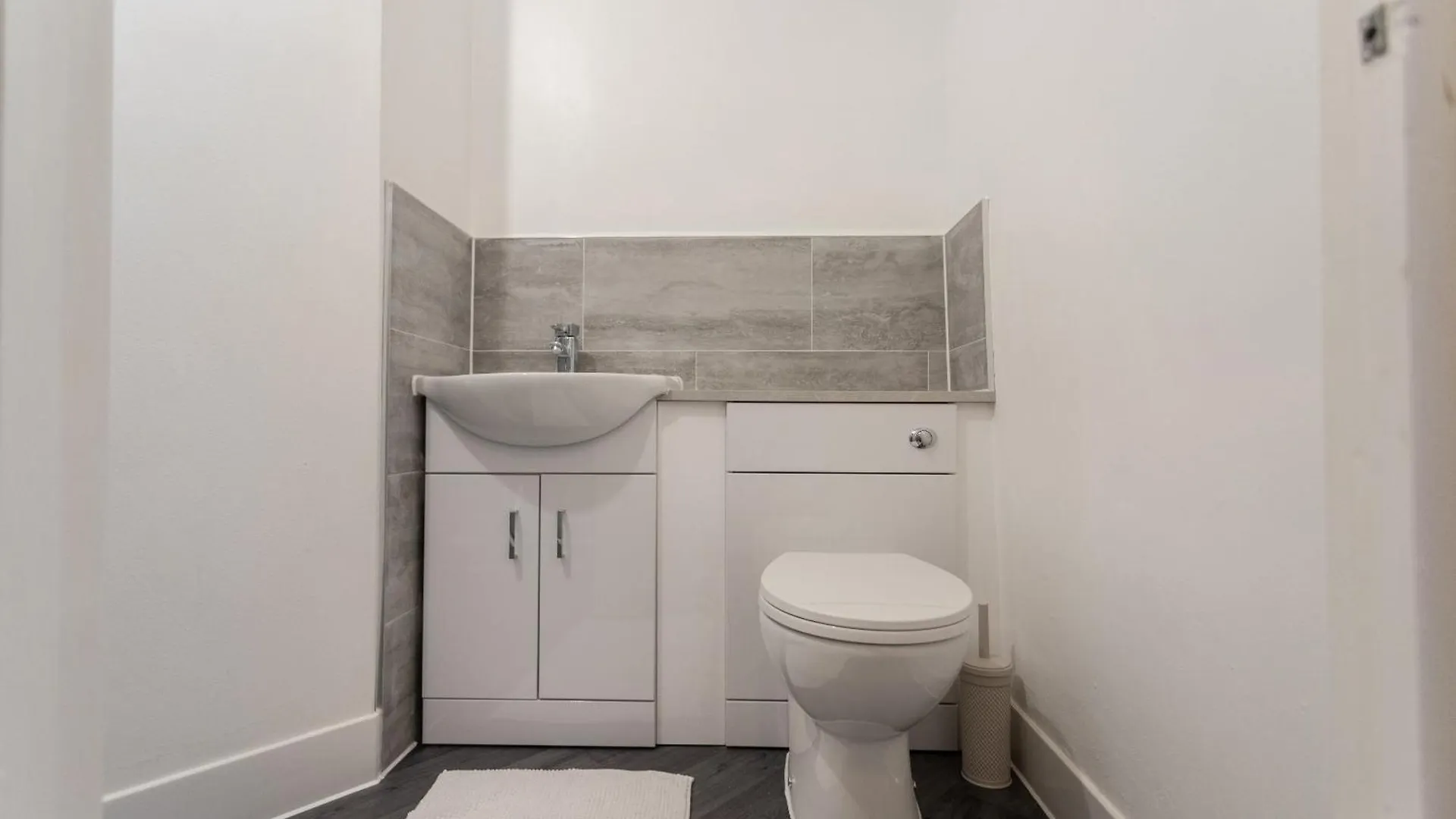 Perfectly Placed Cozy Flat In The Citys Heart Apartment Cardiff